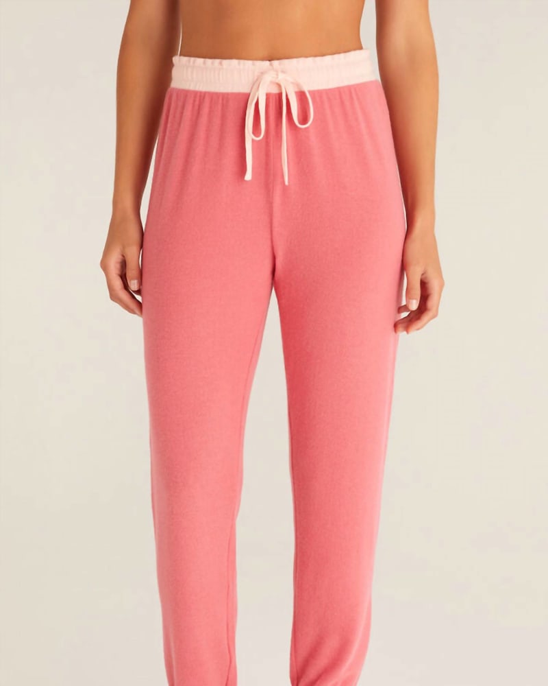 Front of a model wearing a size L Sweetie Brushed Jogger in Pink in Pink by Z Supply. | dia_product_style_image_id:340000